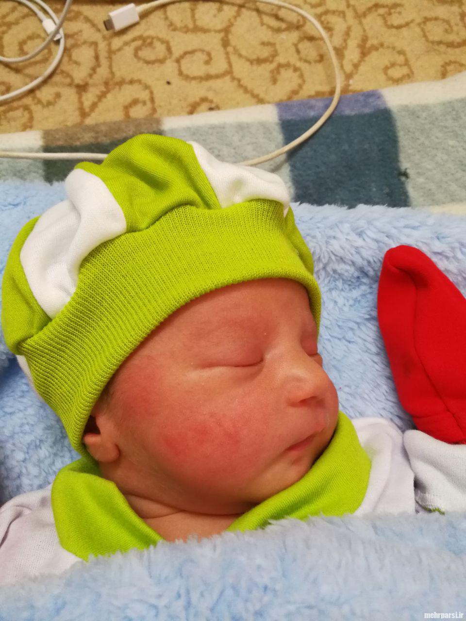 عکسهای کارن محمدزاده نوزاد متولد شده 3 روزه با مزه و خوشگل ایرانی