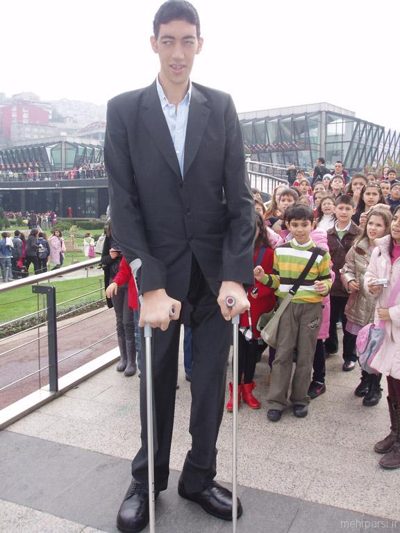 عکسهای بلندقدترین مرد دنیا 2015
