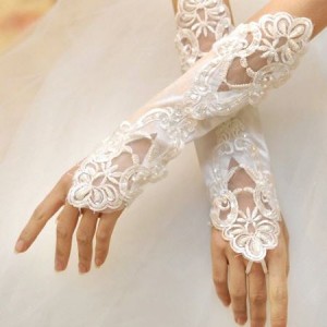 عکس جدیدترین مدل های دستکش عروس ست با لباس عروس